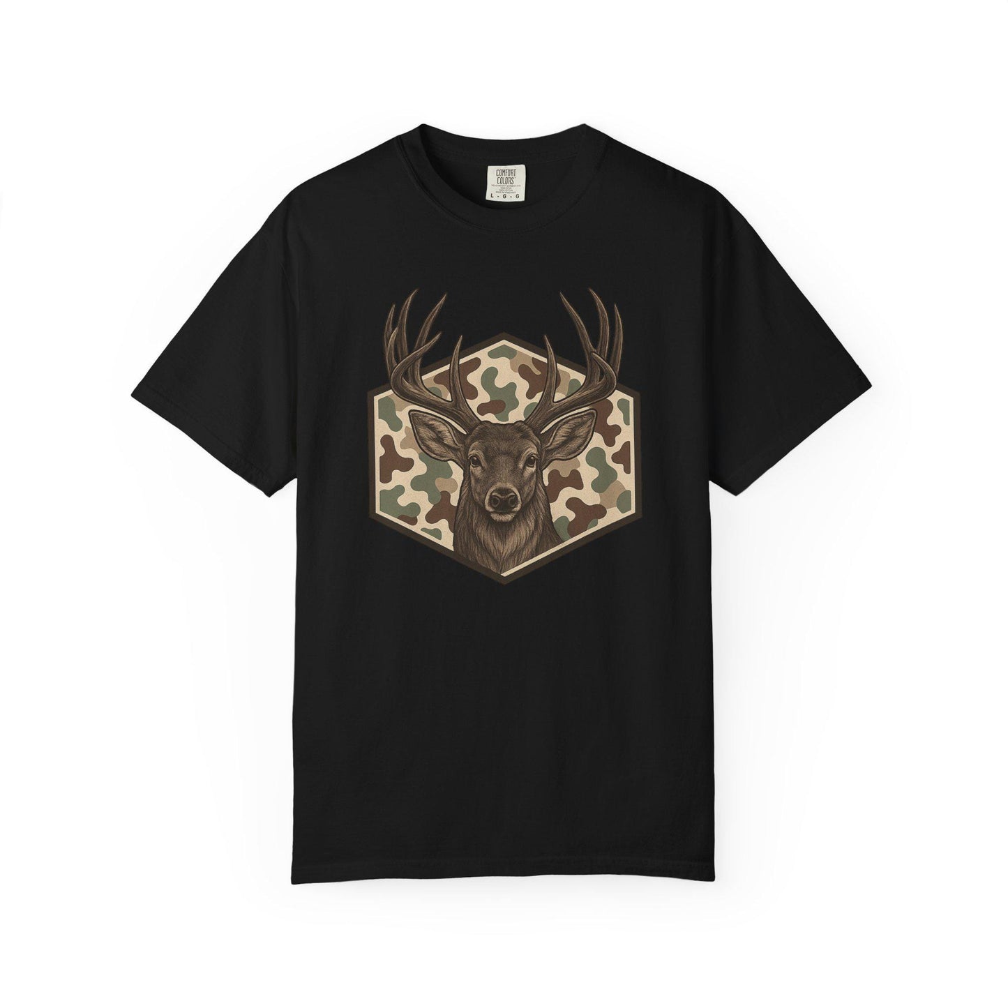 Buck Deer Head with Camo Shield TShirt Retro Vintage  Hunting Outdoors Tshirt
