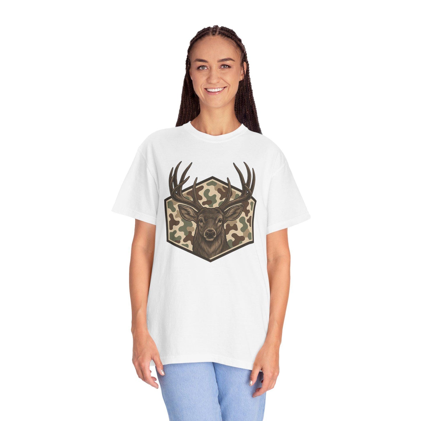 Buck Deer Head with Camo Shield TShirt Retro Vintage  Hunting Outdoors Tshirt